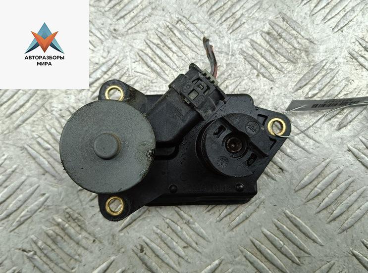 сервопривод заслонок впускного коллектора Mitsubishi Colt 6 поколение (Z20/Z30) 2007, 1.5 л., дизель, робот, синий, хетчбэк 5 дв., 6401500394Q9 - фото №1
