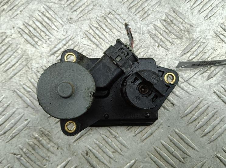 сервопривод заслонок впускного коллектора Mitsubishi Colt 2007, 1.5 л., дизель, робот, синий, хетчбэк 5 дв., 6401500394Q9