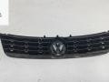 решетка радиатора Volkswagen Passat B5 1997, синий, универсал, 3B0853653C - фото №3