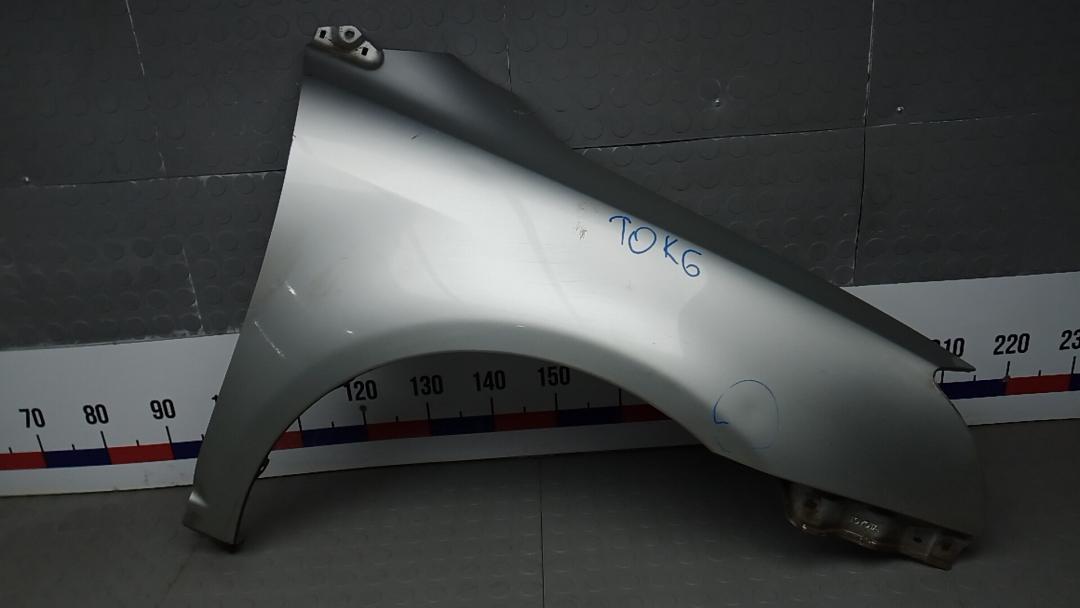 крыло переднее правое Toyota Avensis 3 поколение (T270) 2008, 2.0 л., дизель, МКПП, хетчбэк 5 дв. - фото №1