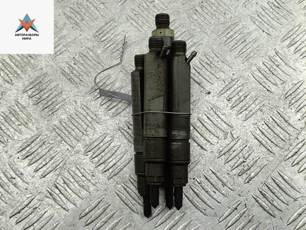 форсунка Volkswagen Passat B5 1999, 1.9 л., дизель, МКПП, зелёный, универсал, 028130202H, 028130202J - фото №1