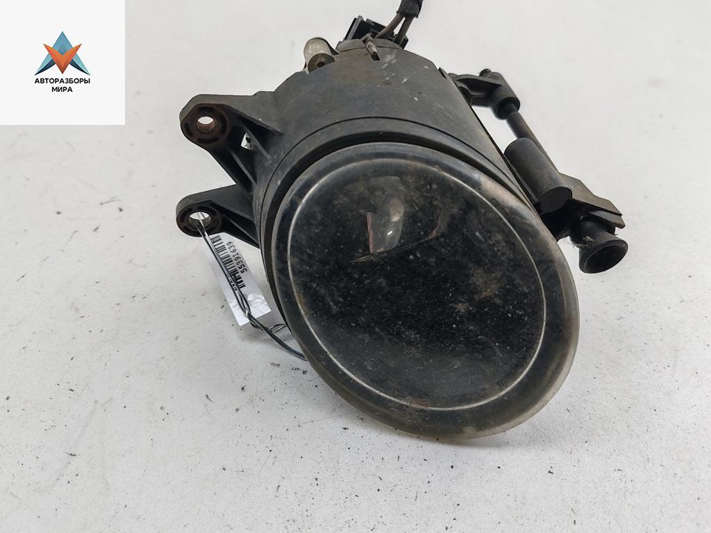 фара противотуманная левая Audi A4 B6 2004, 2.0 л., бензин, МКПП, чёрный, универсал, 8E0941699B - фото №1