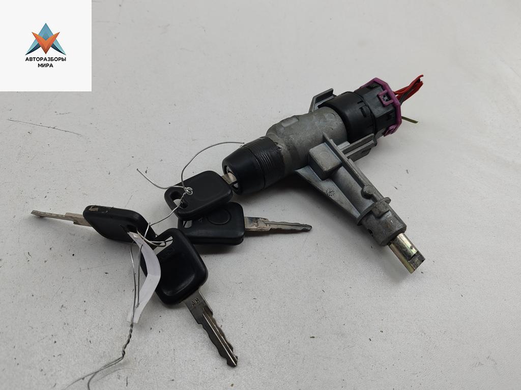 замок зажигания Audi 80 8A/B3 1991, 1.8 л., бензин, МКПП, синий, седан, 893905851D - фото №1