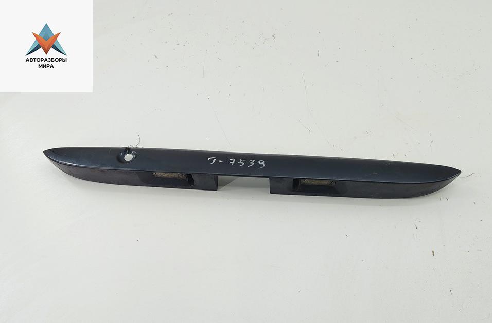 подсветка номера Mercedes-Benz Vaneo W414 2002, 1.7 л., дизель, МКПП, чёрный, минивэн, 4147400193 - фото №1