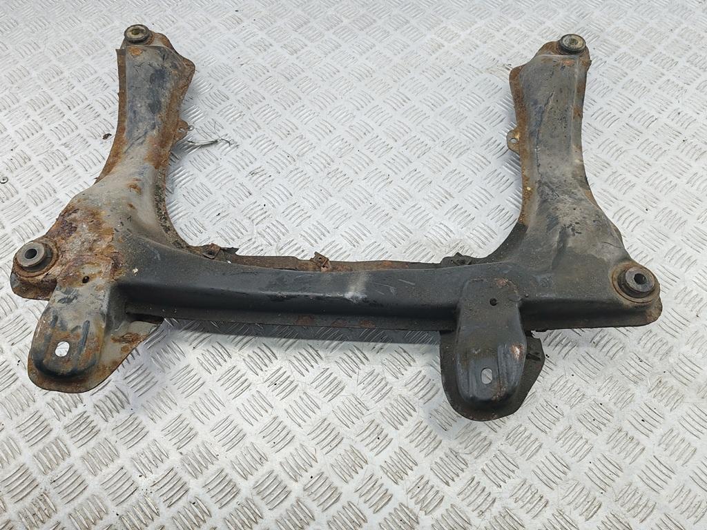 подрамник передний Audi 80 B3 1989, 1.8 л., бензин, МКПП, серый, седан