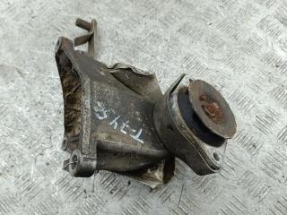 кронштейн КПП Audi A6 4B/C5 1998, 1.8 л., Ti, бензин, МКПП, чёрный, универсал