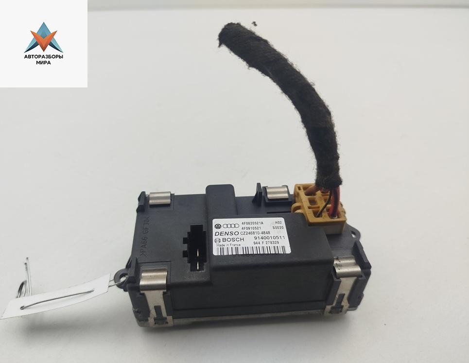 сопротивление печки Audi A6 4F/C6 2005, 3.2 л., бензин, АКПП, серый, универсал, 4F0820521A - фото №1