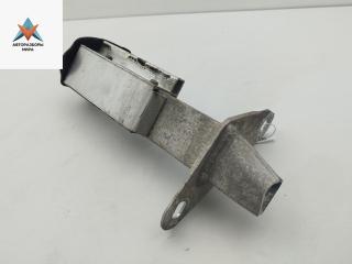 кронштейн заднего бампера Audi A4 B5 [рестайлинг] 2001, 2.4 л., бензин, МКПП, синий, универсал