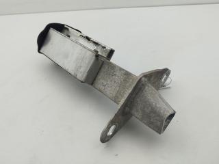 кронштейн заднего бампера Audi A4 B5 [рестайлинг] 2001, 2.4 л., бензин, МКПП, синий, универсал