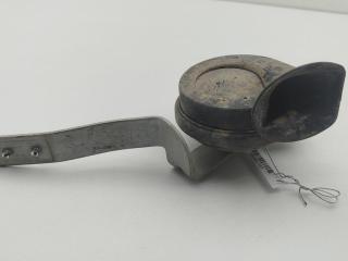 сигнал (клаксон) Audi A4 B6 2001, 1.8 л., Ti, бензин, МКПП, серый, седан, 007424
