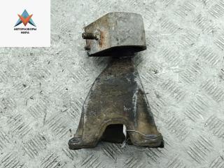 кронштейн КПП Audi A6 4B/C5 1998, 1.8 л., Ti, бензин, МКПП, чёрный, универсал, 8D0399113AB