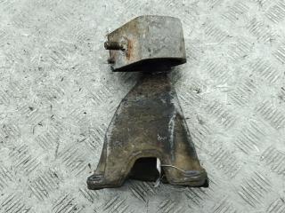 кронштейн КПП Audi A6 C5 1998, 1.8 л., Ti, бензин, МКПП, чёрный, универсал, 8D0399113AB