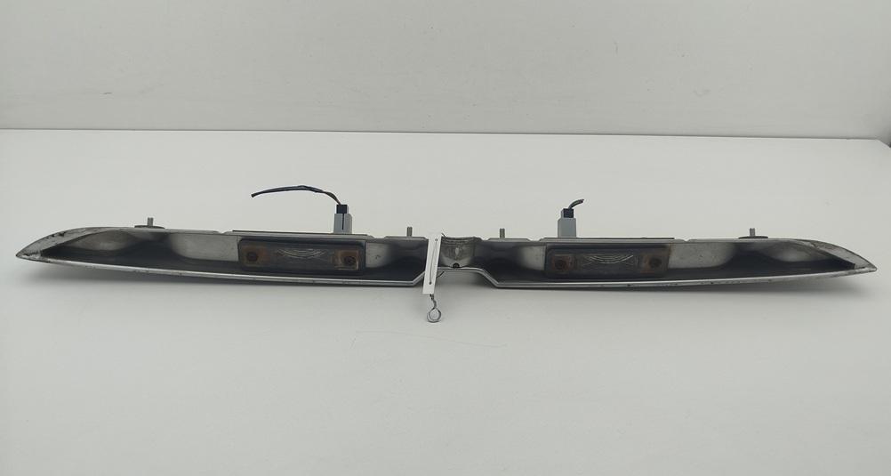 накладка подсветки номера Opel Zafira A 2004, 1.8 л., бензин, МКПП, серый, минивэн, 90579631