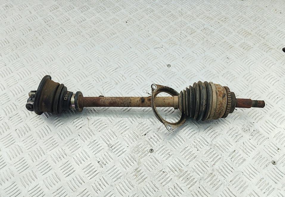полуось передняя левая (приводной вал, ШРУС) Renault Scenic I 1999, 1.6 л., бензин, МКПП, серый, минивэн