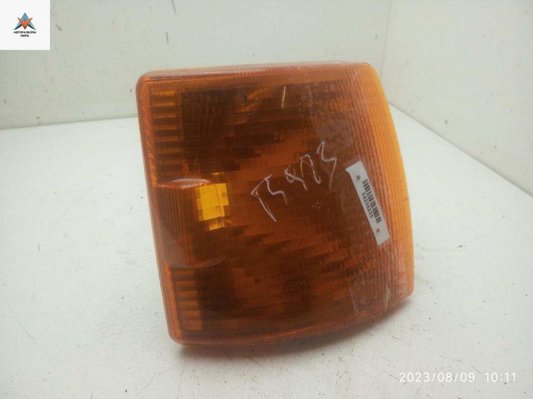 Поворотник (указатель поворота) правый Volkswagen Transporter T4 2001, 2.5 л., дизель, МКПП, серый, микроавтобус, 70953050 - фото №1