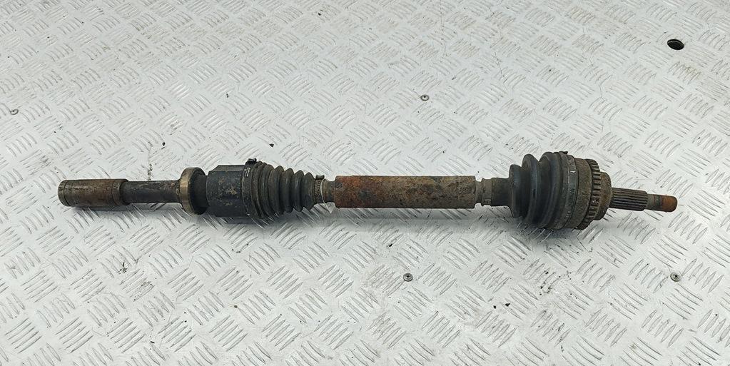 полуось передняя правая (приводной вал, ШРУС) Renault Scenic I 2000, 1.9 л., дизель, МКПП, красный, минивэн