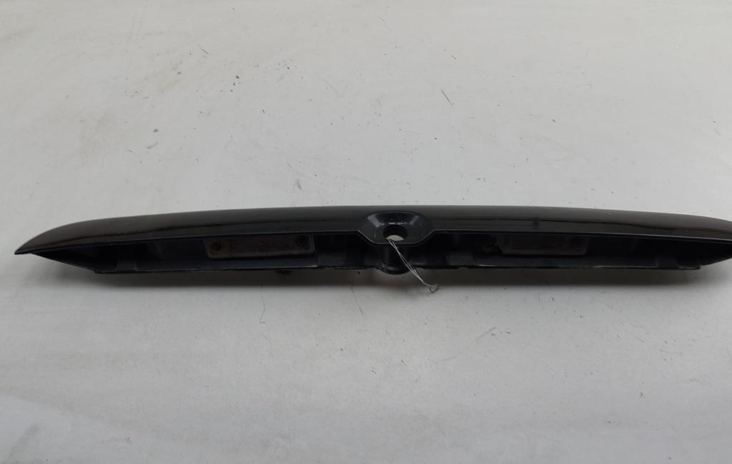 накладка подсветки номера Opel Zafira A 2002, 1.6 л., бензин, МКПП, чёрный, минивэн, 90579631