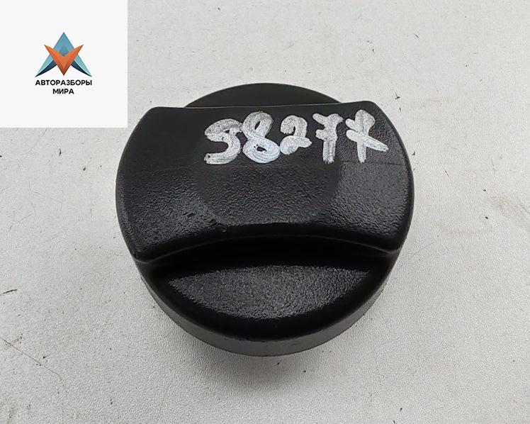 пробка топливного бака Opel Vectra B 1998, 2.0 л., бензин, МКПП, красный, хетчбэк 5 дв. - фото №1