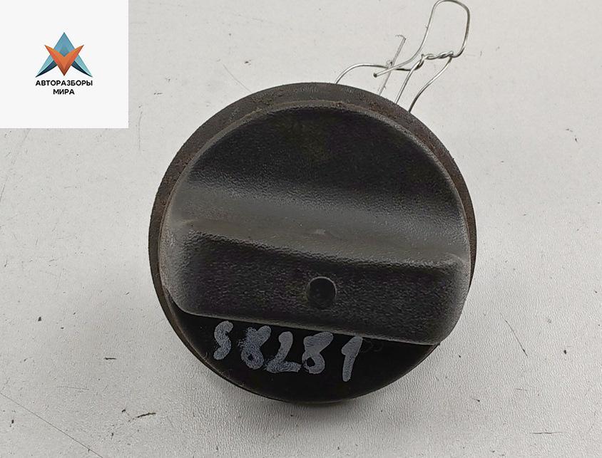 пробка топливного бака Renault Scenic 1 поколение 1998, 1.6 л., бензин, МКПП, зелёный, минивэн, 7700812369 - фото №1