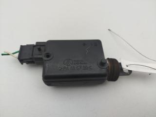 активатор (привод) замка двери Renault Scenic 1 поколение 1998, 1.6 л., бензин, МКПП, зелёный, минивэн
