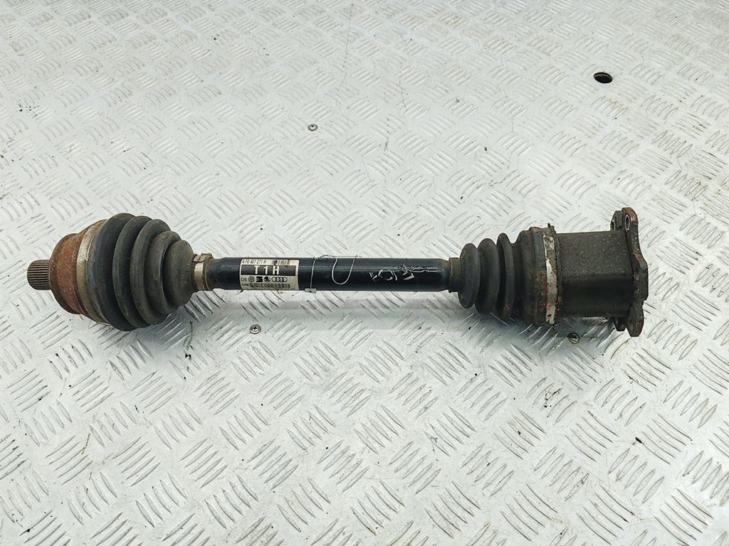 полуось передняя левая (приводной вал, ШРУС) Audi A6 C6 2005, 2.4 л., бензин, АКПП, серый, универсал, 4F0407271H