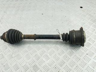 полуось передняя левая (приводной вал, ШРУС) Audi A6 4A/C4 1996, 2.6 л., бензин, АКПП, серый, седан