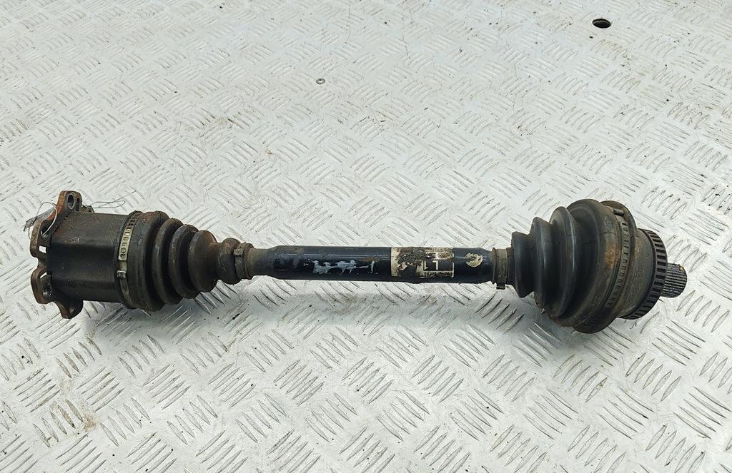 полуось передняя левая (приводной вал, ШРУС) Audi A6 C5 2003, 2.4 л., бензин, АКПП, серый, универсал, 4D0407271AS