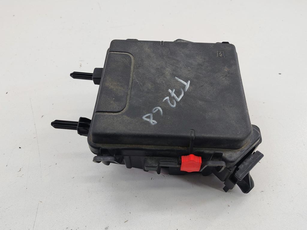 короб предохранителей Renault Scenic III 2010, 1.4 л., бензин, МКПП, серый, минивэн, 284B10002R