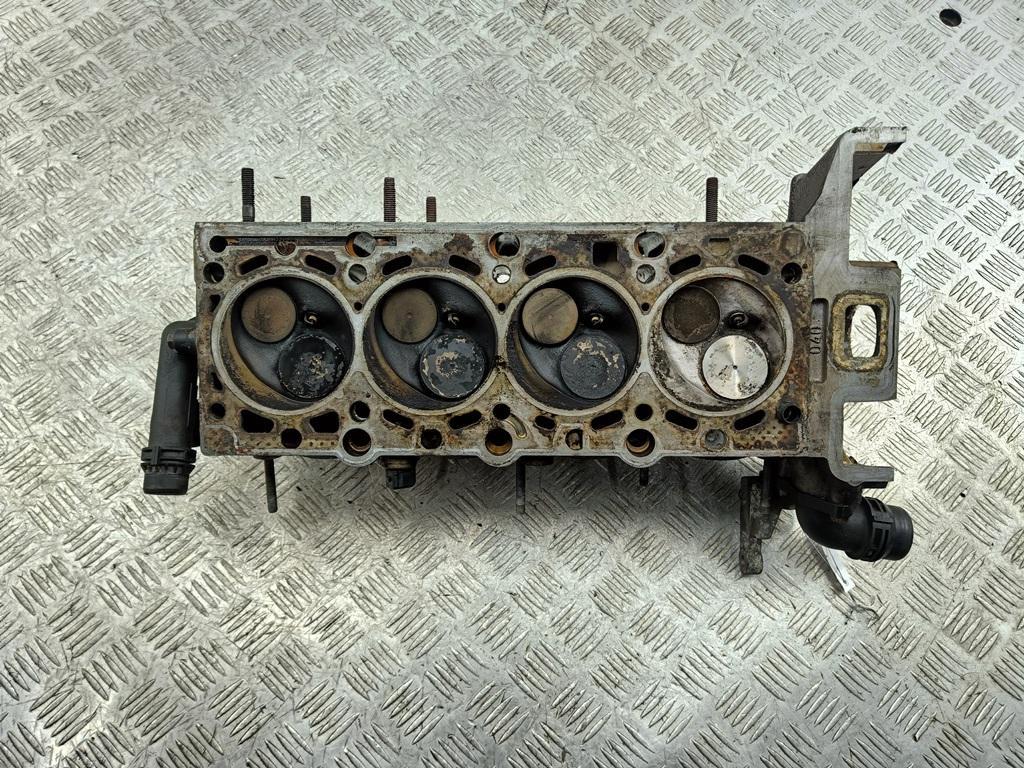 ГБЦ BMW 3 E46 2000, 1.9 л., бензин, МКПП, чёрный, седан, 1743987