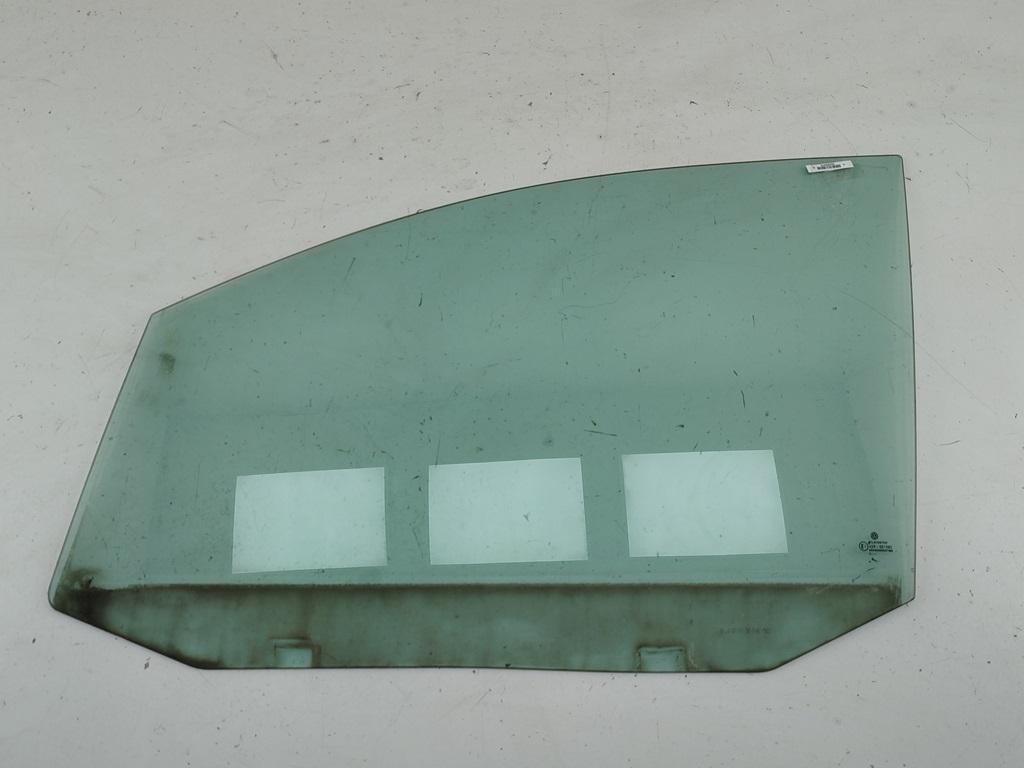 стекло двери передней левой Volkswagen Touran 1 поколение 2003, 1.9 л., дизель, МКПП, серый, минивэн, 43R001582 - фото №1