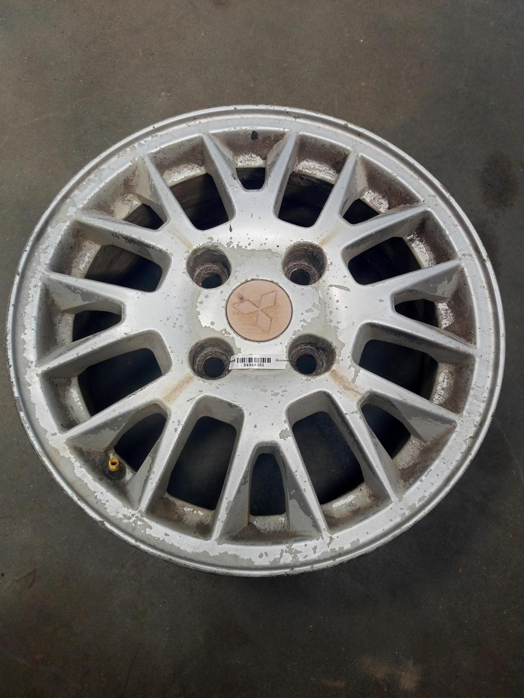 диск литой Mitsubishi Carisma 1998, 1.8 л., бензин, АКПП, зелёный, седан