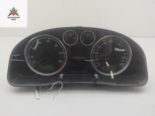 приборная панель Volkswagen Passat B5 [рестайлинг] 2002, 1.6 л., бензин, МКПП, серый, седан, 3B0920827