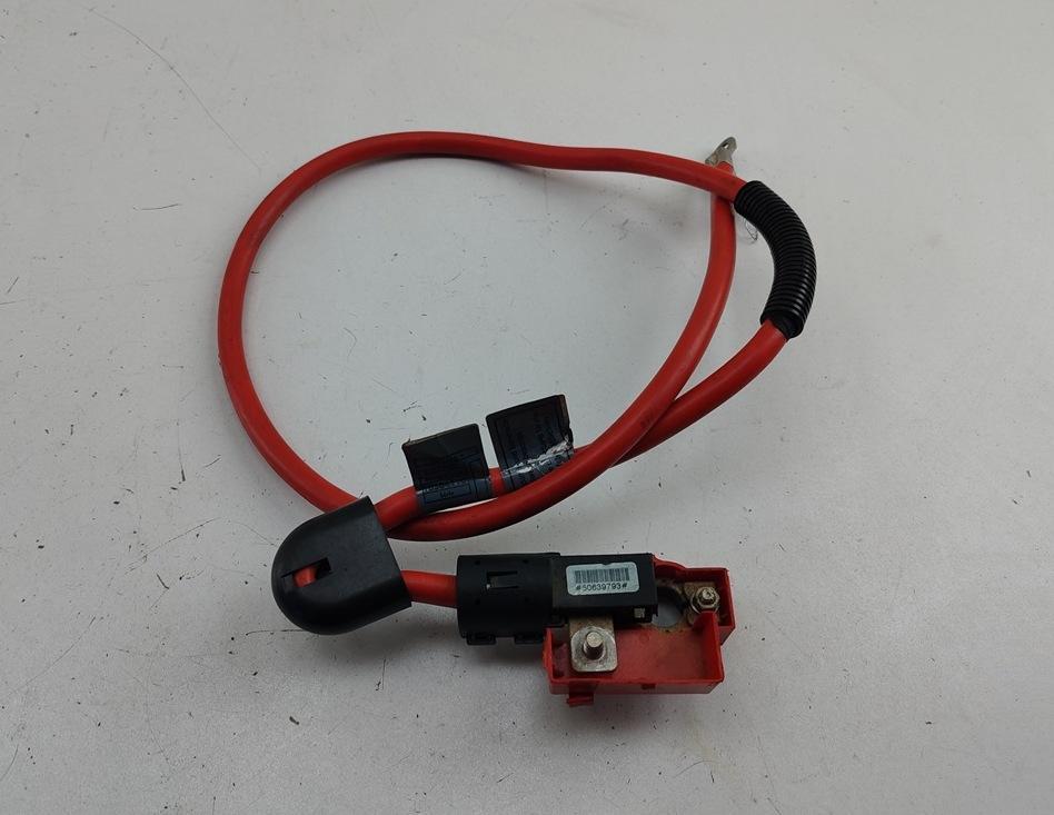плюсовой провод аккумулятора BMW 5 E60/E61 2005, 2.5 л., бензин, МКПП, чёрный, универсал, 6944535