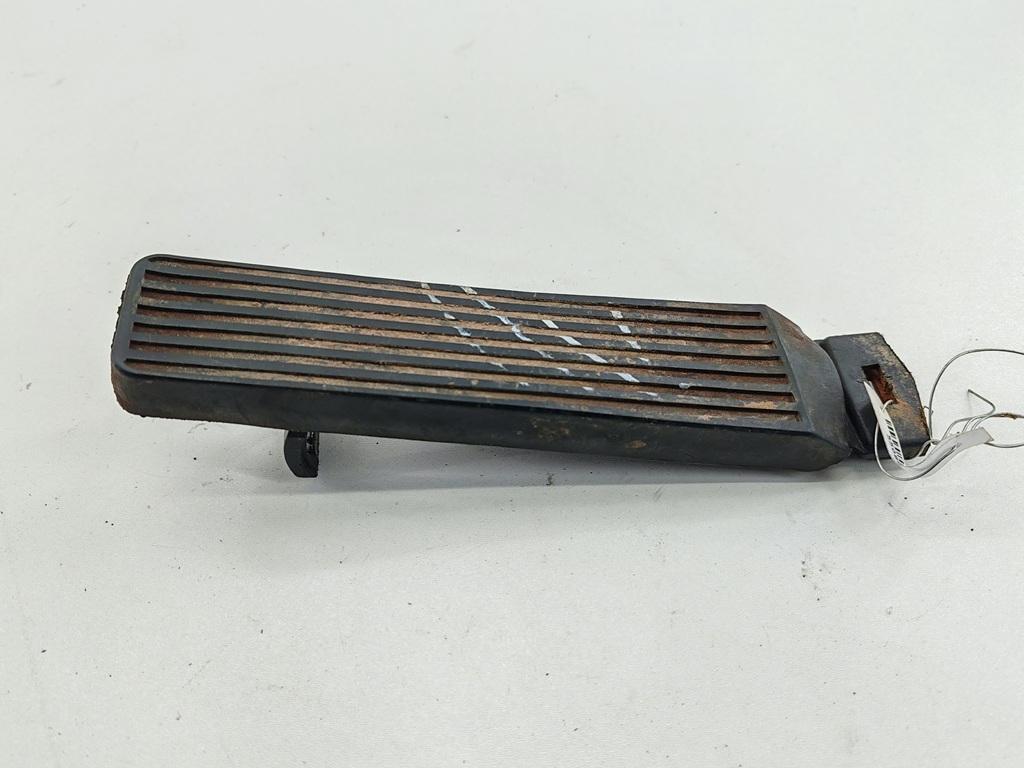 педаль Mercedes-Benz W124 1991, 2.3 л., бензин, АКПП, синий, универсал, 1263000504