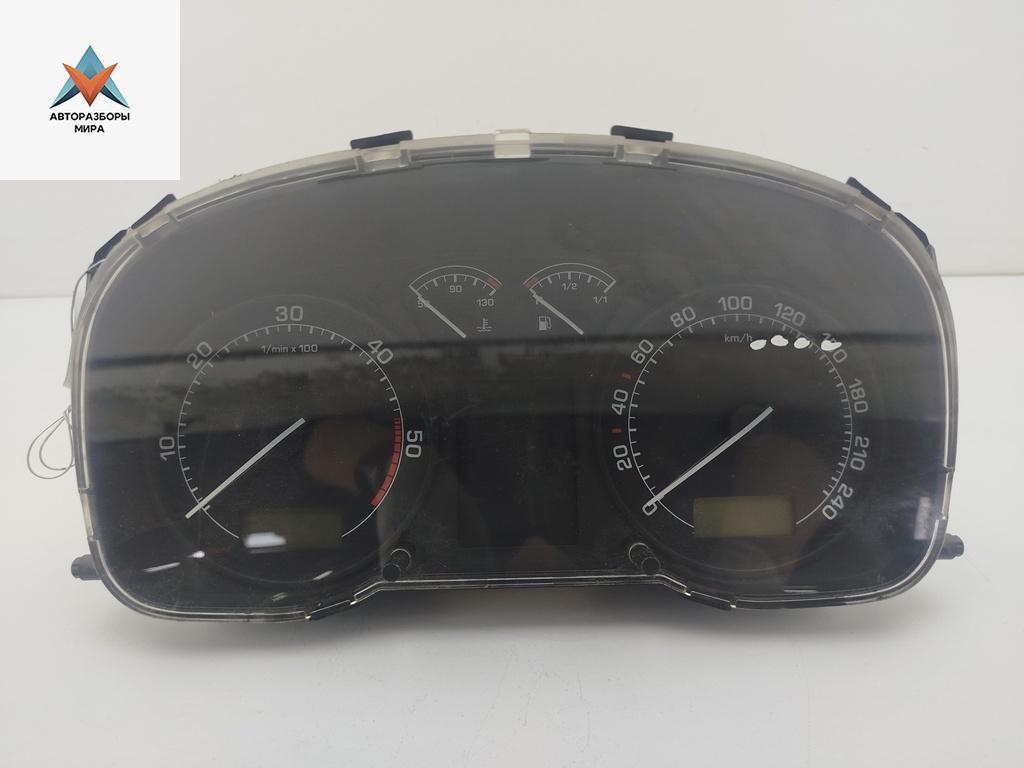 приборная панель Skoda Octavia mk1 (A4 1U) 2003, 1.9 л., дизель, МКПП, серый, универсал, 1U09920811J - фото №1