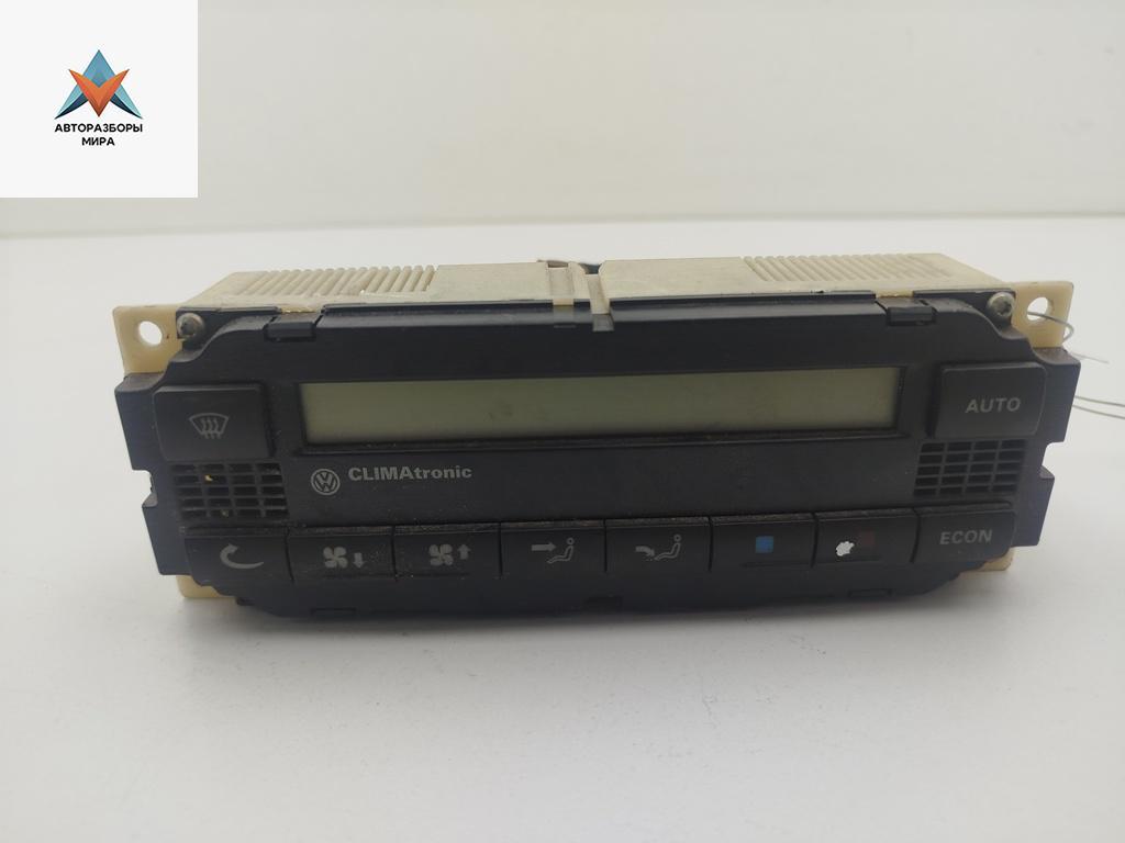 блок управления печки / климат-контроля Volkswagen Passat B5 1997, 1.8 л., бензин, МКПП, синий, универсал, 1J1907044 - фото №1