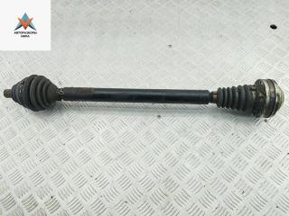 полуось передняя правая (приводной вал, ШРУС) Volkswagen Touran 1 поколение [рестайлинг] 2006, 2.0 л., дизель, МКПП, белый, минивэн