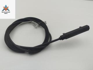 трос капота Volkswagen Passat B6 2005, 2.0 л., дизель, МКПП, серый, универсал, 3C1823535B