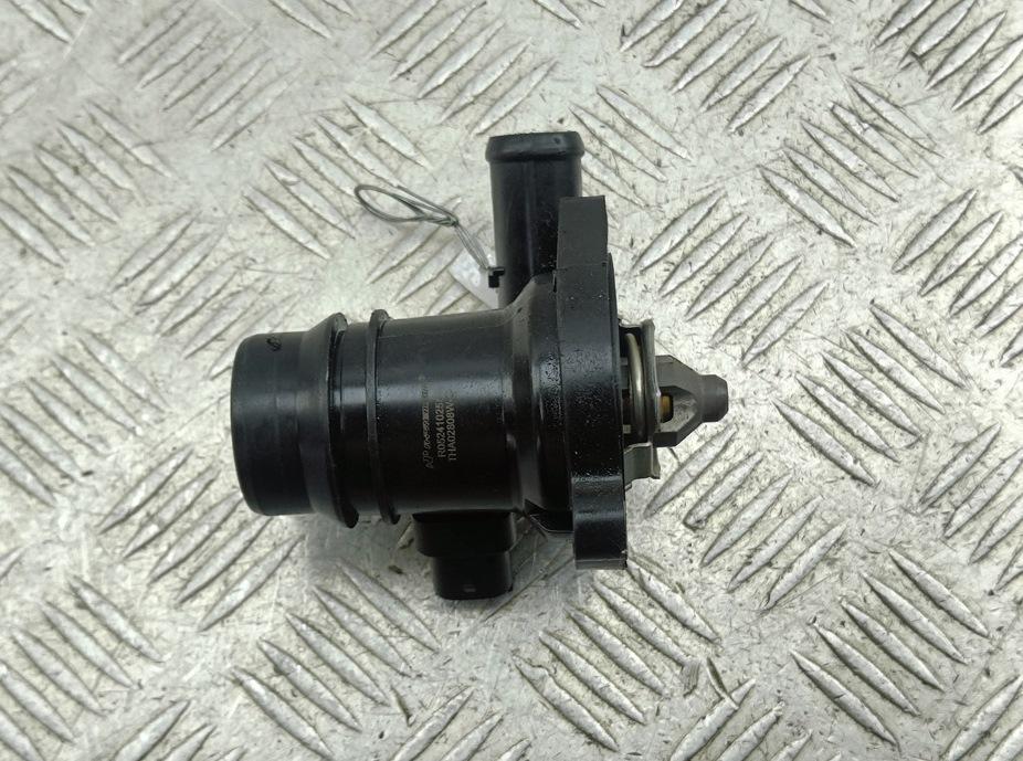 корпус термостата Opel Astra J 2011, 1.4 л., бензин, МКПП, белый, универсал, R052410255