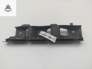 крепление ( кронштейн ) крыла Volkswagen Passat B6 2007, универсал, 3C0807183