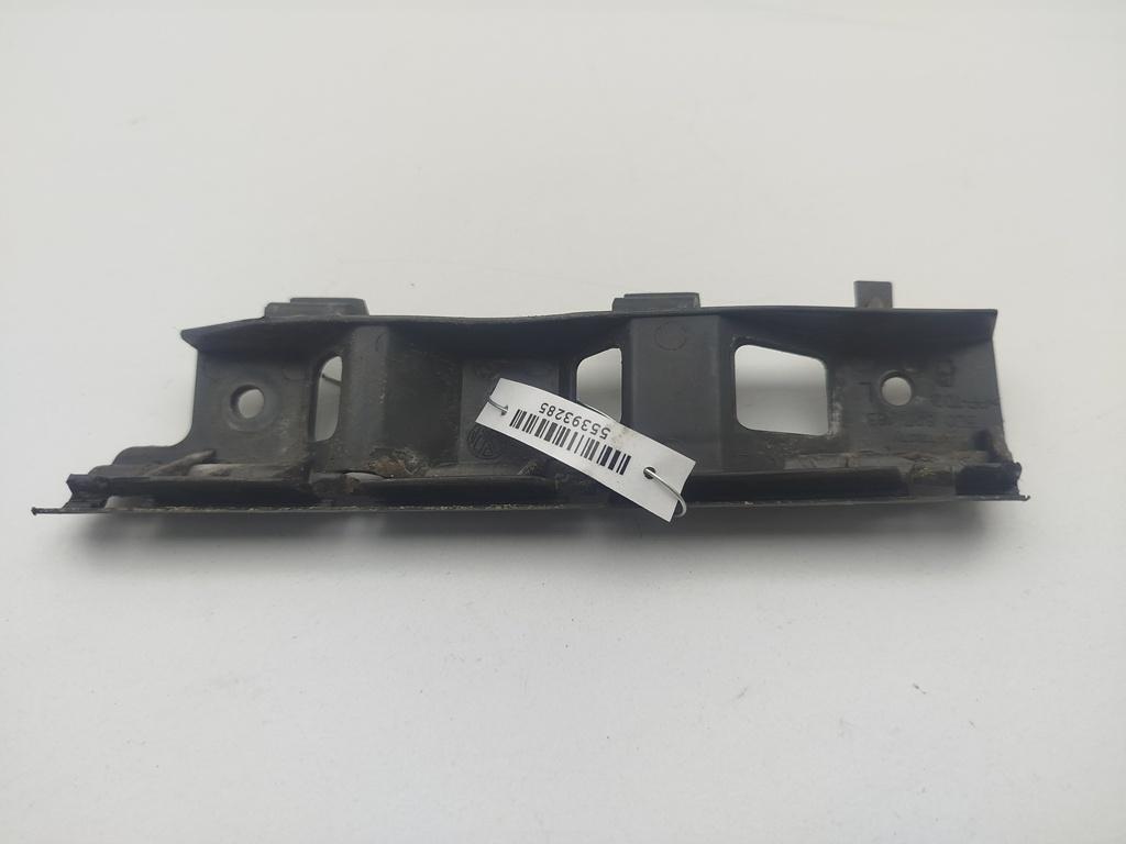 крепление ( кронштейн ) крыла Volkswagen Passat B6 2007, универсал, 3C0807183 - фото №1