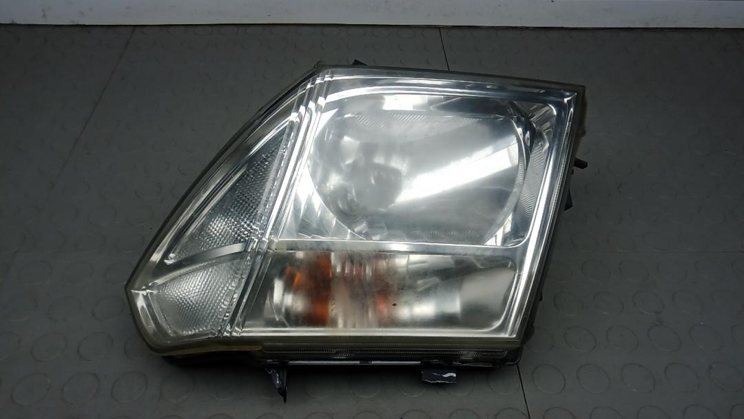 фара левая Nissan Pathfinder R51 2007, 2.5 л., дизель, МКПП, внедорожник 5 дв. - фото №1