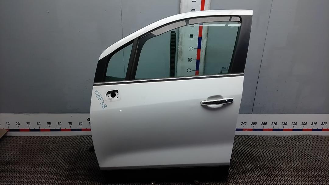 дверь передняя левая Opel Mokka 1 поколение 2013, 1.7 л., дизель, МКПП, внедорожник 5 дв. - фото №1