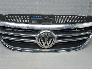 решетка радиатора Volkswagen Tiguan 1 поколение 2009, 2.0 л., дизель, МКПП, внедорожник 5 дв.