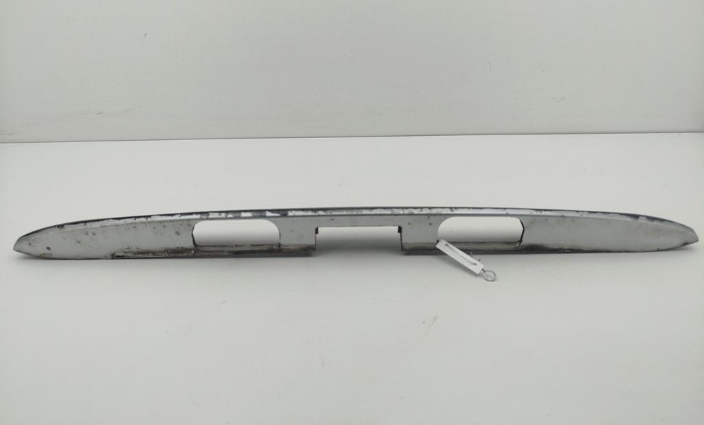 накладка подсветки номера Peugeot 307 2002, 1.6 л., бензин, МКПП, чёрный, универсал, 9638615777