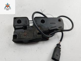 замок капота Volkswagen Passat B6 2005, 2.0 л., дизель, МКПП, серый, универсал