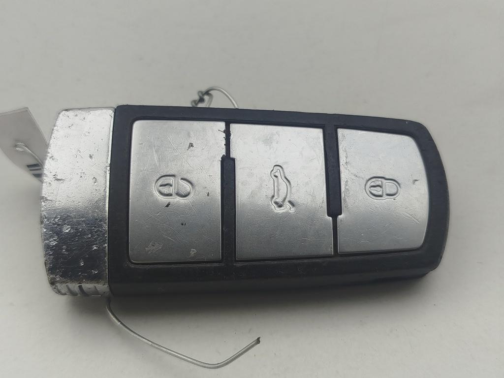 ключ Volkswagen Passat B6 2007, 1.9 л., дизель, МКПП, чёрный, универсал