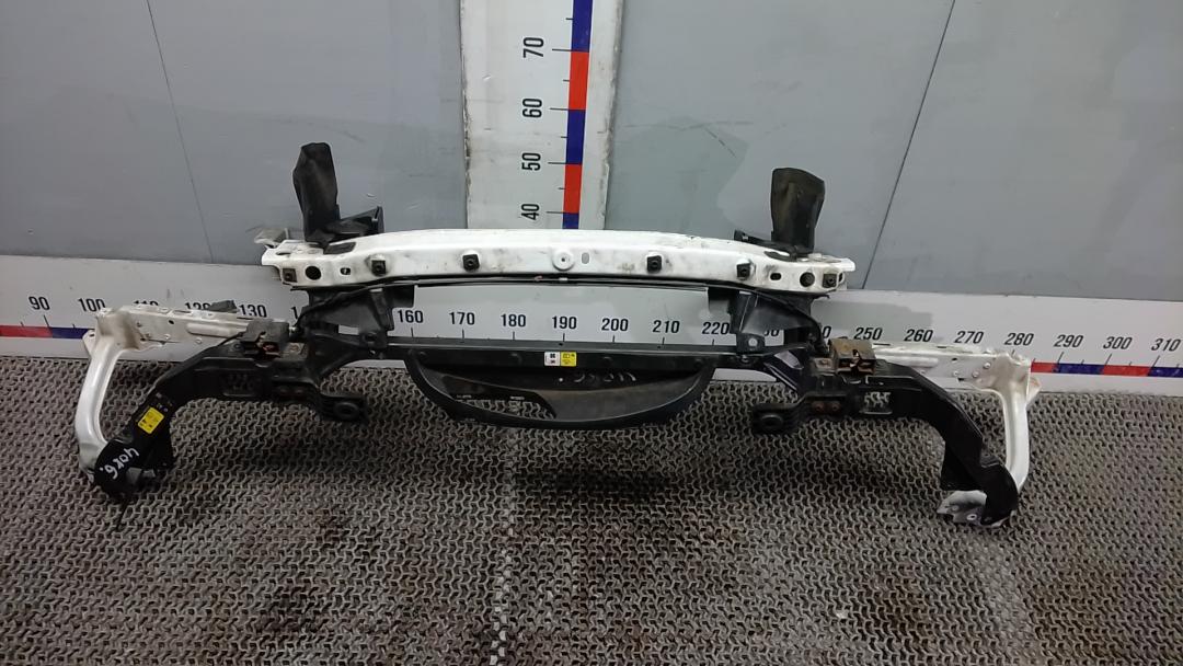 Передняя панель крепления облицовки (телевизор) Jaguar XE X760 2015, 2.0 л., дизель, МКПП, седан - фото №1
