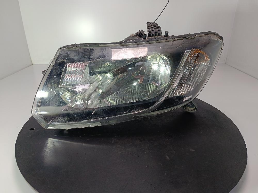 фара левая Renault Logan 2 поколение 2014, цвет, 260601236R - фото №1