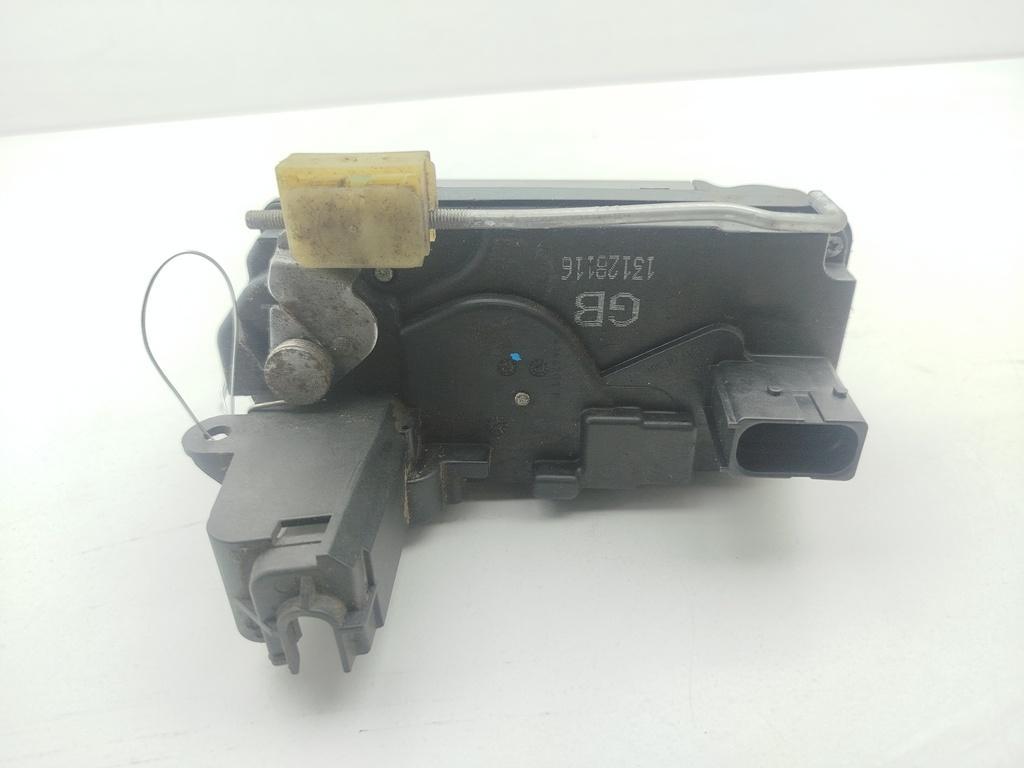 замок двери задней правой Opel Astra H 2004, 1.7 л., дизель, МКПП, серый, универсал, 13128116 - фото №1